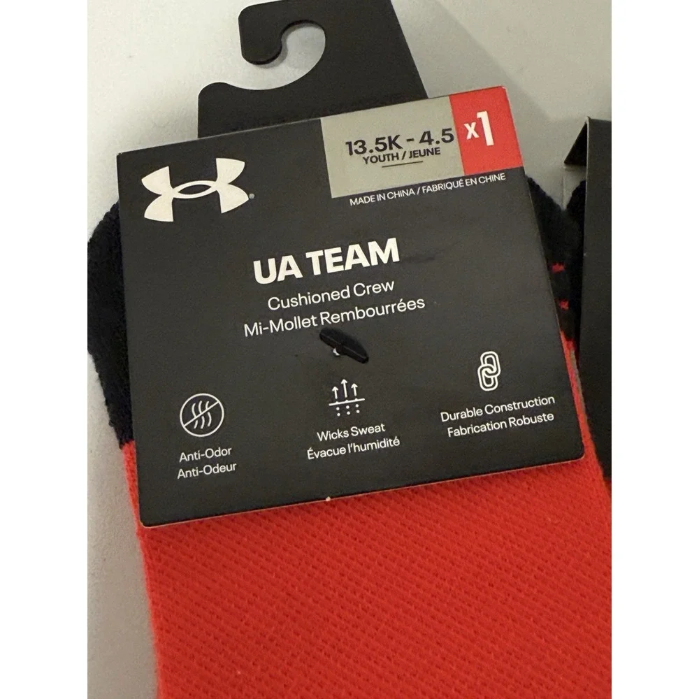 Under Armour Team Crew Socks Red, Size: Youth 13.5-4.5‎ (2 Pairs)
